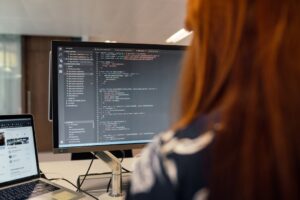 Raycast vs Alfred徹底比較 Mac エンジニア向けランチャー完全ガイド。ChatGPT連携で業務効率化 アイキャッチ